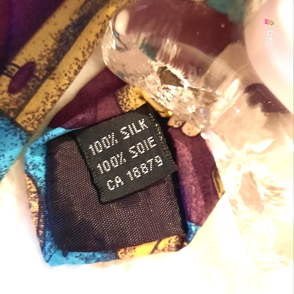 TIME OUT Silk Tie, Mickey Mouse in Library - Picture 3 of 6